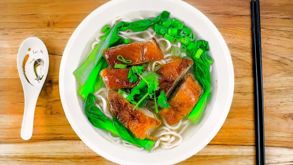 Kung Fu Little Steamed Buns Ramen by null