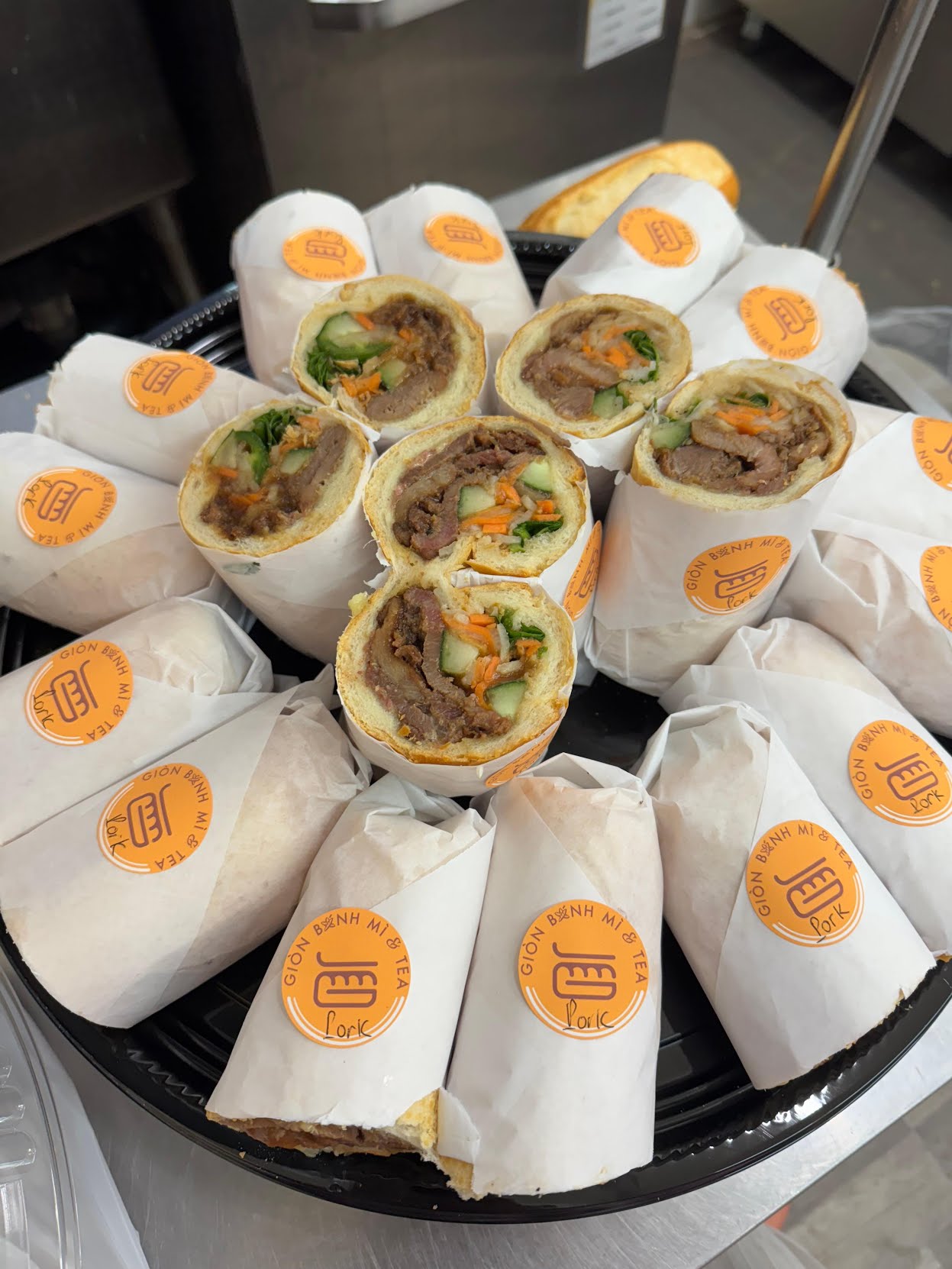 Gion Banh Mi & Tea by null