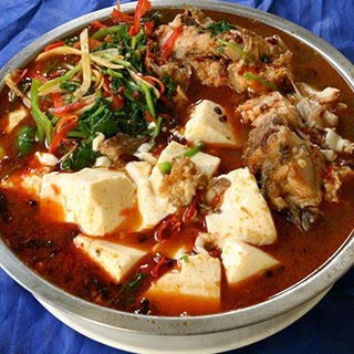 Yunnan Restaurant 云南过桥园 by null