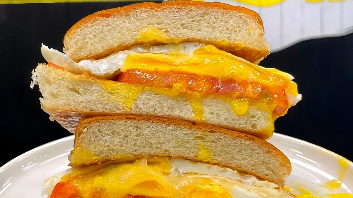 The Tasty Yolk by null