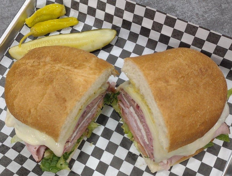 Knockout Deli by null