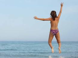 小学生  自撮り  乳首|１５歳の娘の乳頭から分泌液：朝日新聞デジタル