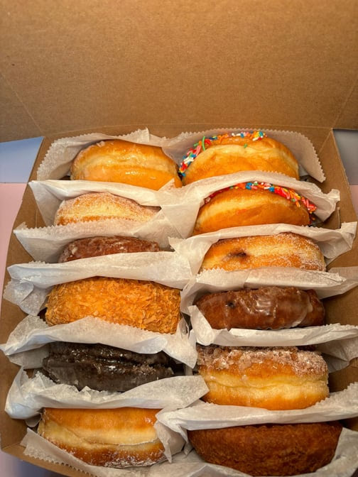 Peter Pan Donut & Pastry Shop by null