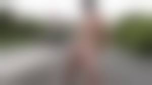 路上全裸|福祉ジ・ベリー-路上で裸で踊る -AVJB