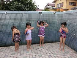 幼稚園 プール 裸|水遊び♪ | 保育園のリトルワールド