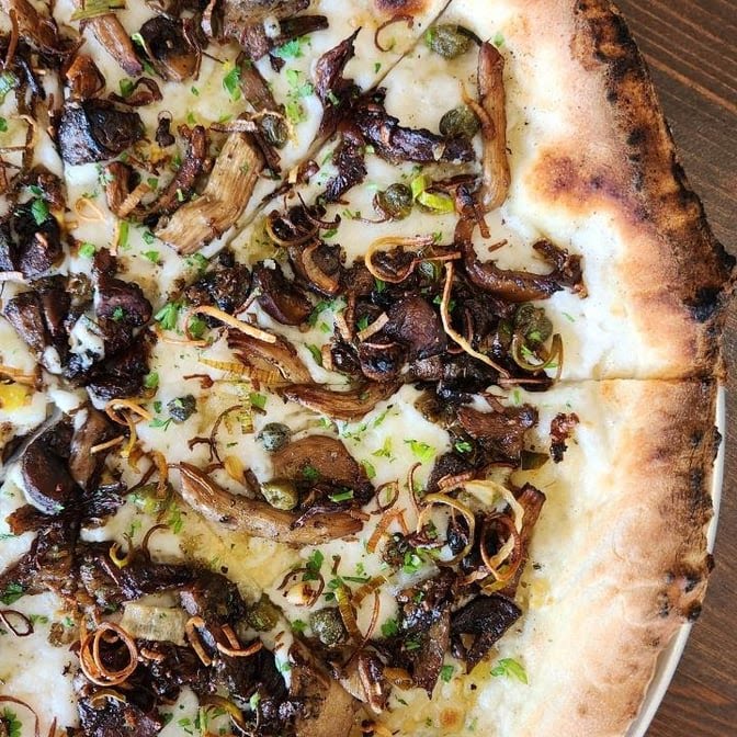 Pizza Verde by null