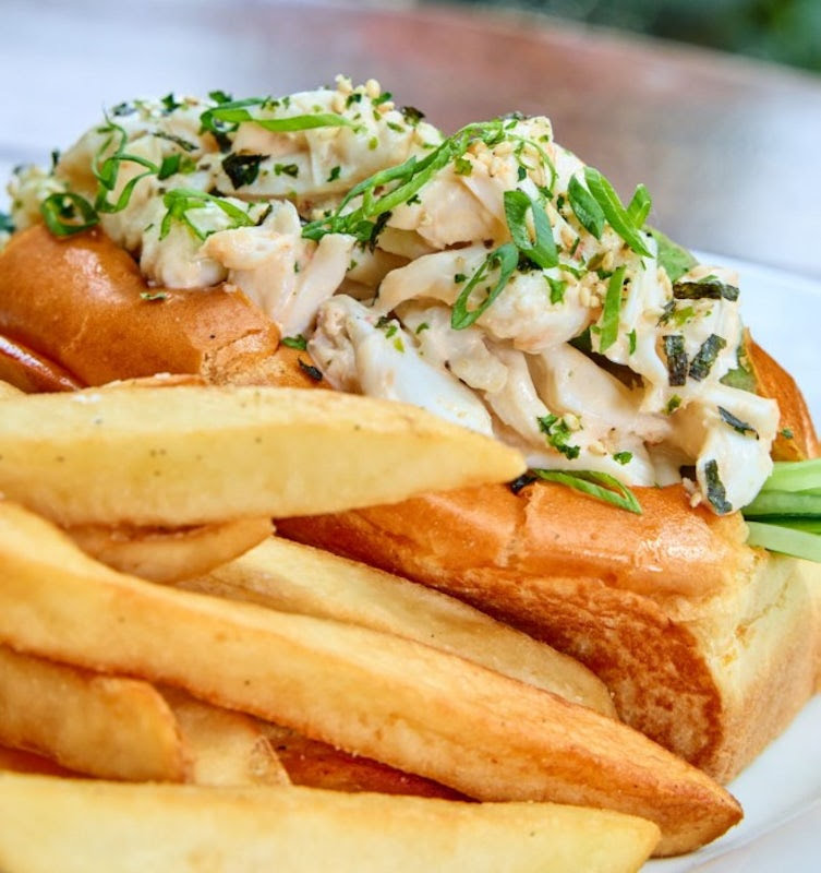 Joe’s on Newbury by null