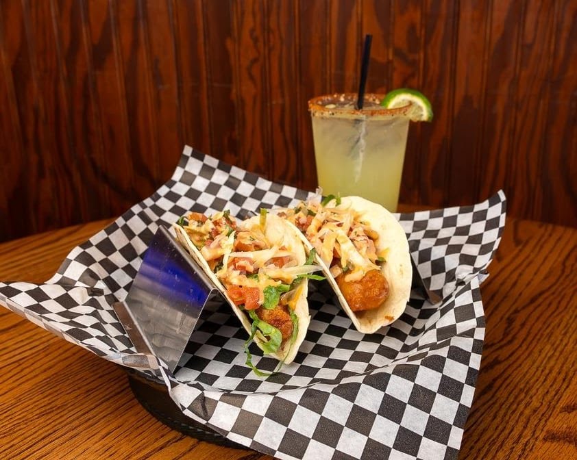 Lew's Grill & Bar by null