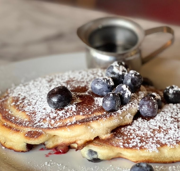 Blue Daisy Melrose by null