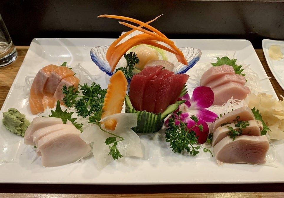 Yama Sushi & Sake Bar by null