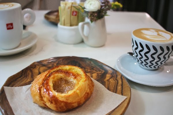 Patisserie Poupon by null