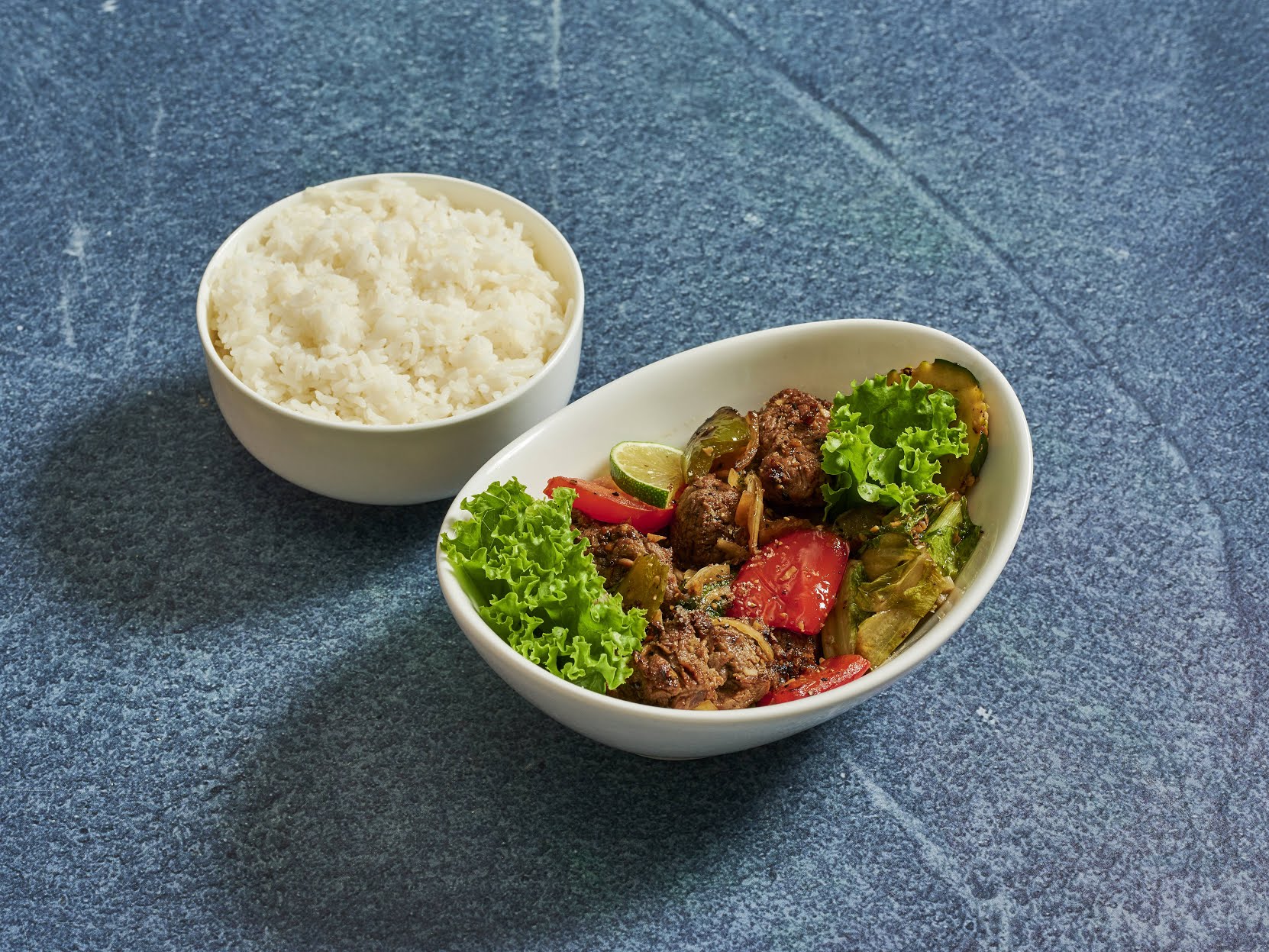 LOTUS BISTRO by null