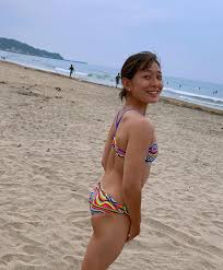 素人競泳水着画像|競泳水着Doll Swan Vol.10@sukumizu.tv - sukumizu.tv/朝霧せな -  写真集・無料試し読みなら、電子書籍・コミックストア ブックライブ