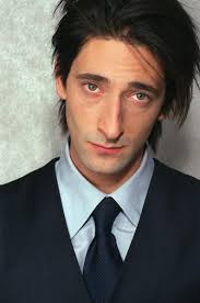 https://t1.gstatic.com/images?q=tbn:w7jpAOweW6ecAM:https://www.uglymales.com/wc/wp-content/uploads/2009/09/adrien-brody.jpg