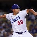 Dodgers' Brusdar Graterol lands on injured list with shoulder pain
