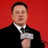 Elon Musk has said he is buying football club Manchester United.