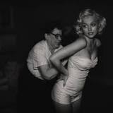 Ana de Armas Smiles Through Tears in Teaser for NC-17 Marilyn Monroe Film Blonde: Watch