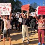 Rallies held in Melbourne, Canberra in support of Iranian protesters, as Tehran vows to 'deal decisively' with ...