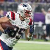 Did Hunter Henry catch that? Iffy call costs Patriots a TD in Thanksgiving loss to Vikings