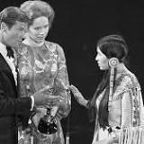 The Oscars academy has apologised to a Native American woman who famously took to the stage for Marlon Brando ...