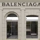Rechtstreeks van de catwalk: Balenciaga opent eerste coutureshop in Parijs