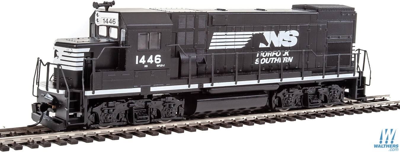 Lionel Pennsylvania Flyer Electric O Gauge Model with Remote and Bluetooth Capability Train Set
