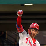 Phils pull out thriller in New York thanks to Vierling's throw