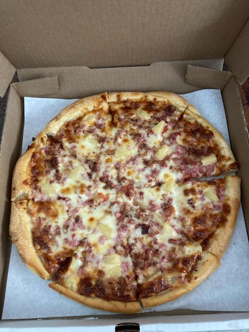 Royal pizza image
