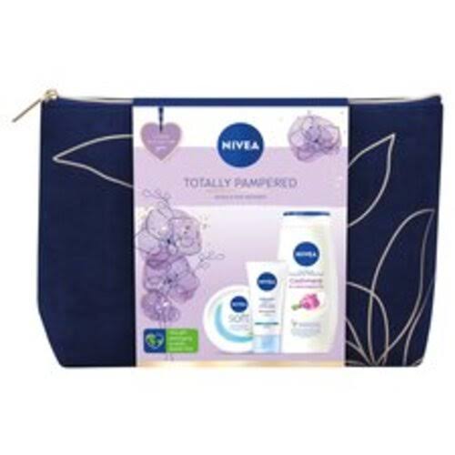 Nivea Totally Pampered Bag Gift Set in One Colour