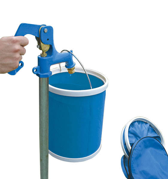 Camco Collapsible Bucket - Blue and White