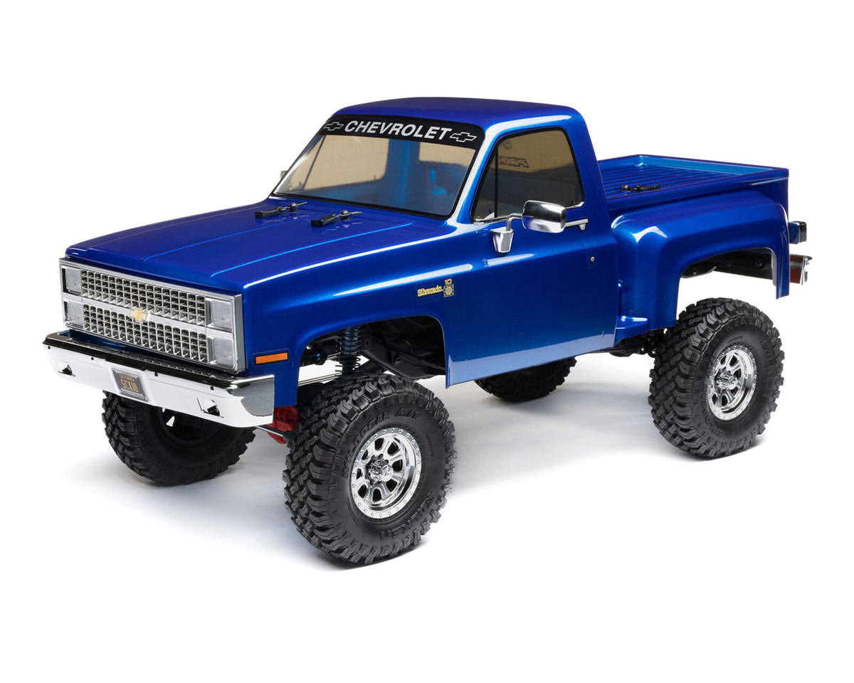 AXI03030T1 1/10 SCX10 III Base Camp 1982 Chevy K10 4X4 RTR, Blue