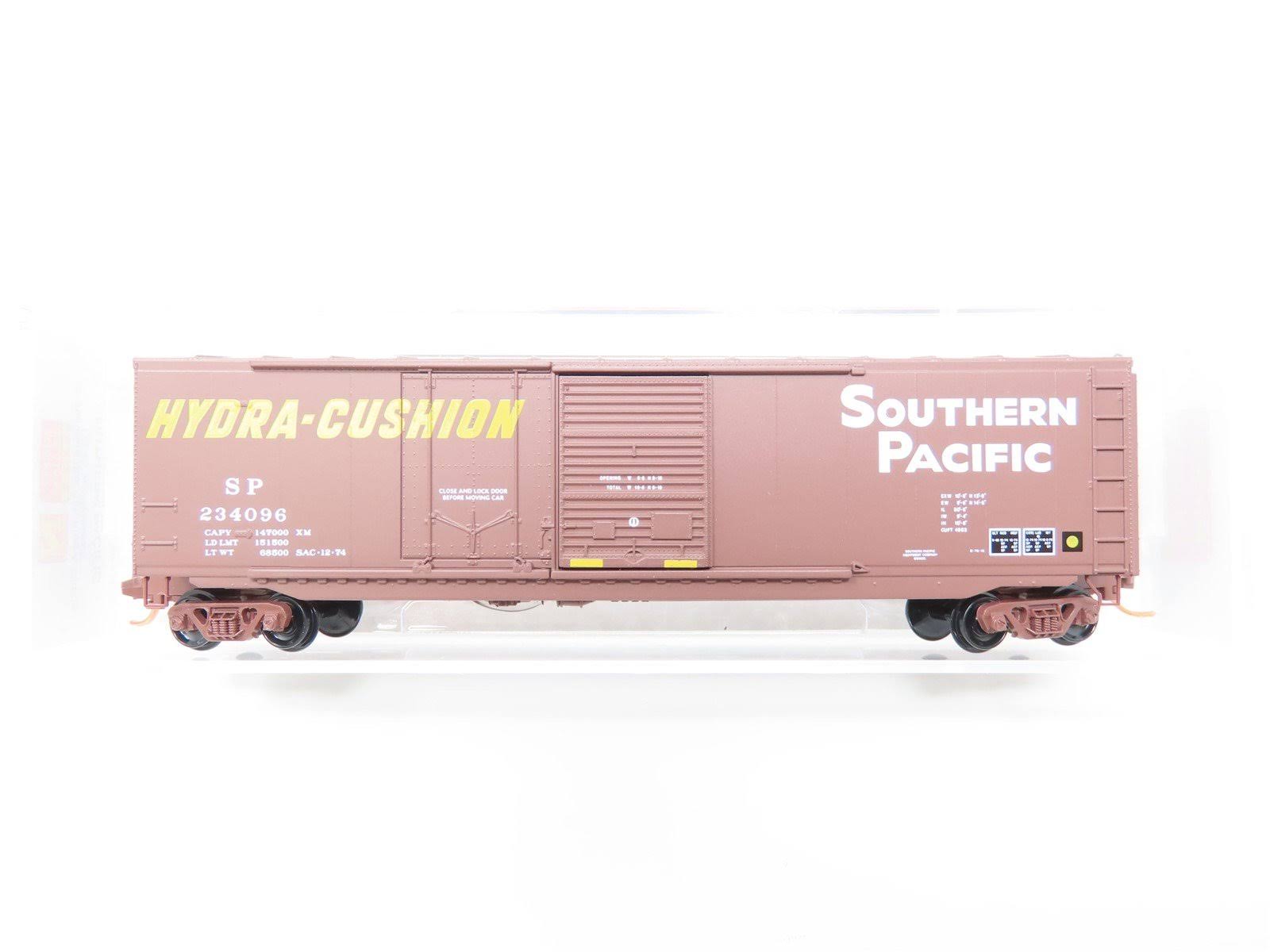 N Micro-Trains MTL 07600110 SP Southern Pacific 50' Plug Door Box Car