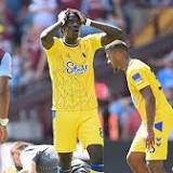 Bewogen debuut van tien minuten voor Amadou Onana bij Everton: balverlies leidt tot tegengoal, meteen daarna ...