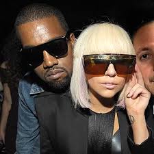 Kanye West et Lady Gaga, ou lexception culturelle : le producteur américain et dans une moindre mesure la prêtresse pop, en tête des hit-parades, peuvent néanmoins se targuer dun beau succès destime dans les milieux indépendants