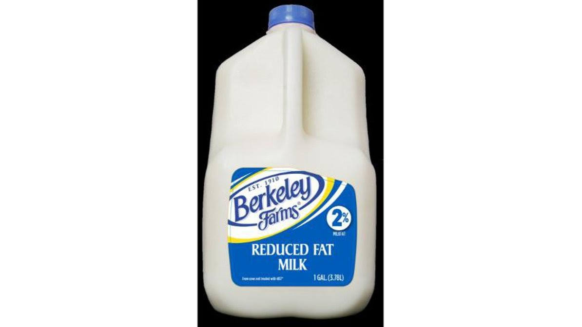 Berkeley Farms Milk, Reduced Fat, 2% Milkfat - 1 gl (3.78 lt)