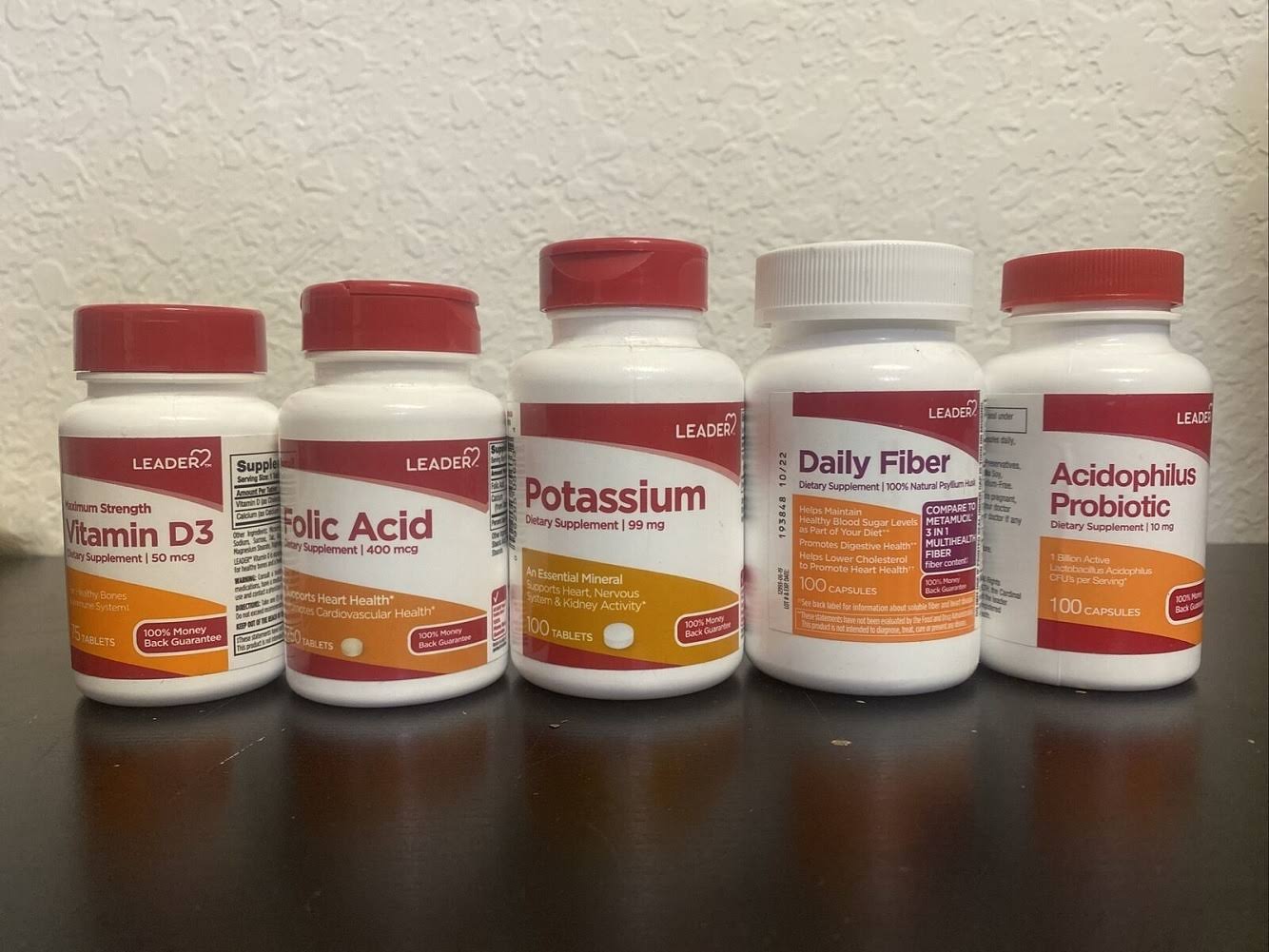 Leader Supplement Lot. Vitamin D3, Folic Acid, Potassium, Daily fiber, Probiotic