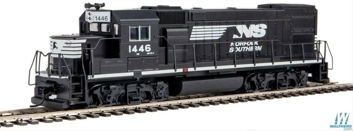 Lionel Pennsylvania Flyer Electric O Gauge Model with Remote and Bluetooth Capability Train Set