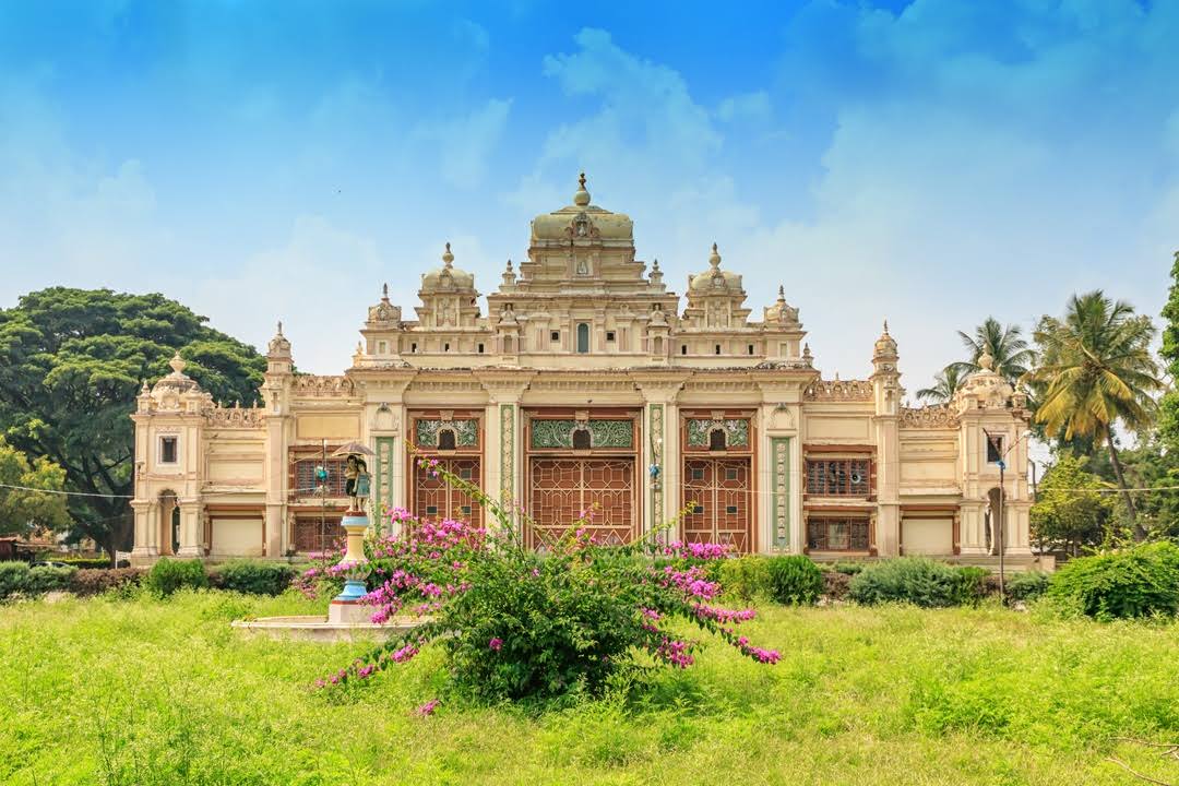 Jaganmohan Palace Art Gallery And Auditorium image