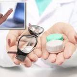 Reusable contact lenses causes higher risk of rare eye infection