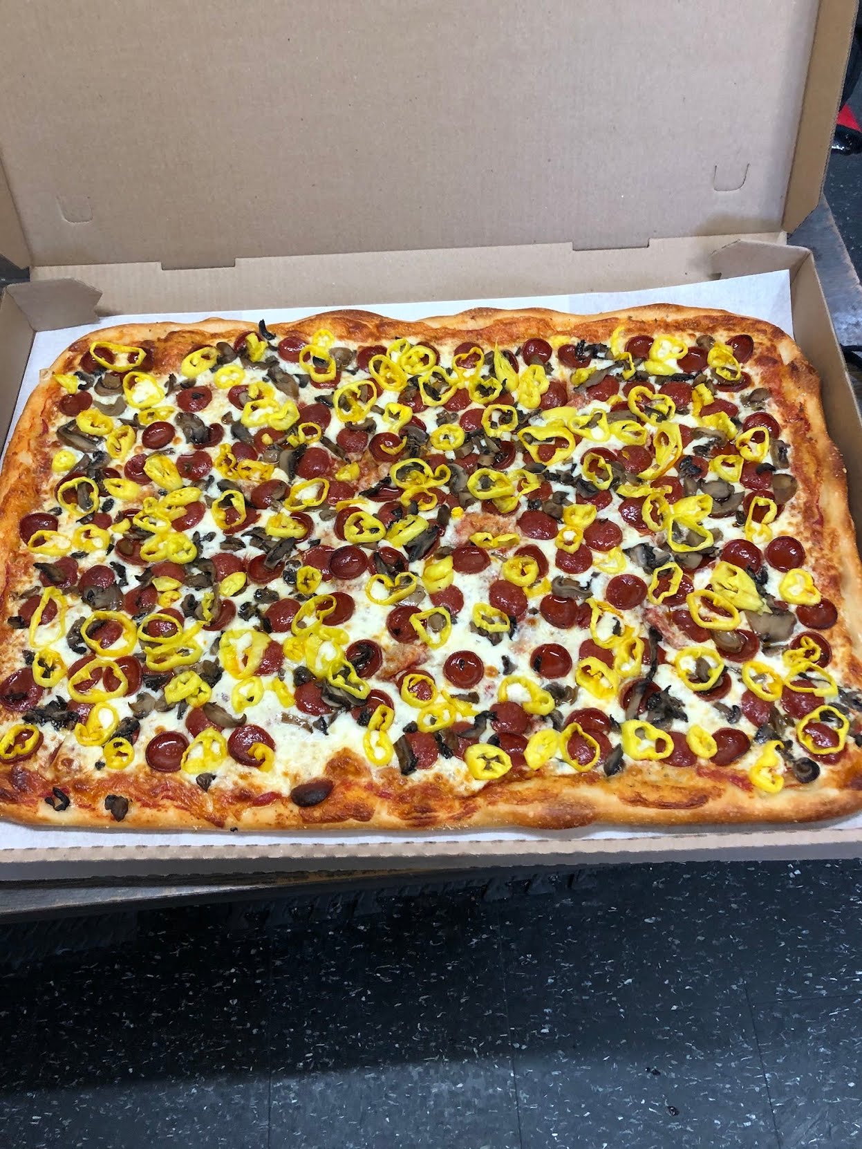 Capozzi's Pizzeria image