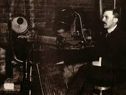 Prton Rutherford ++ 1919 Evidencia de la existencia del protón. Ernest Rutherford ...